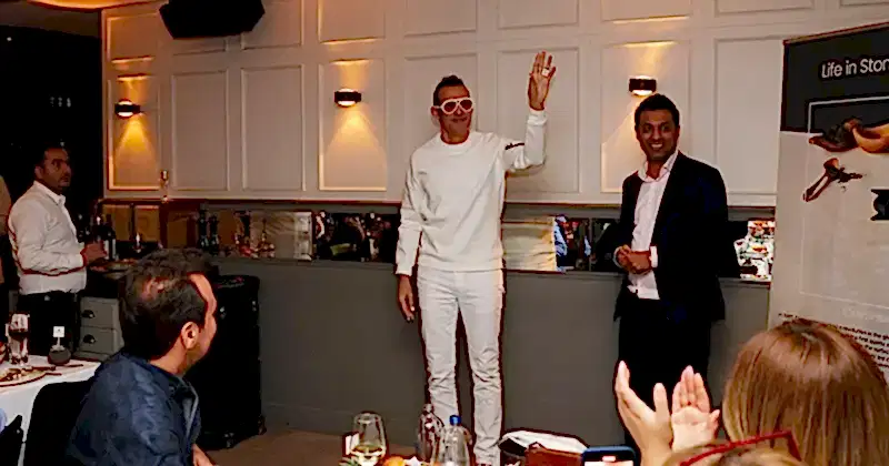 Karim Rashid Unicera Klass Magazin - Verde Stone Gallery karim-rashid-unicera-klass-magazin-verde-stone-gallery