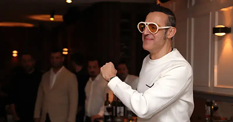 Karim Rashid Unicera Nyxmag Dergisi - Verde Stone Gallery karim-rashid-unicera-nyxmag-dergisi-verde-stone-gallery